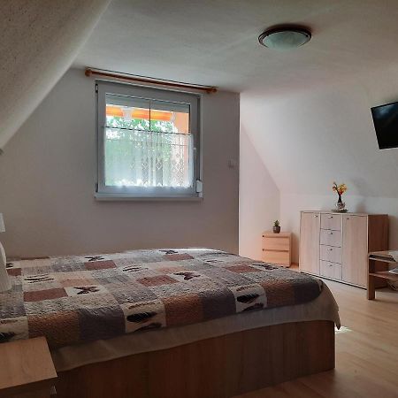 Dora Apartmanhaz Залакарос Екстериор снимка