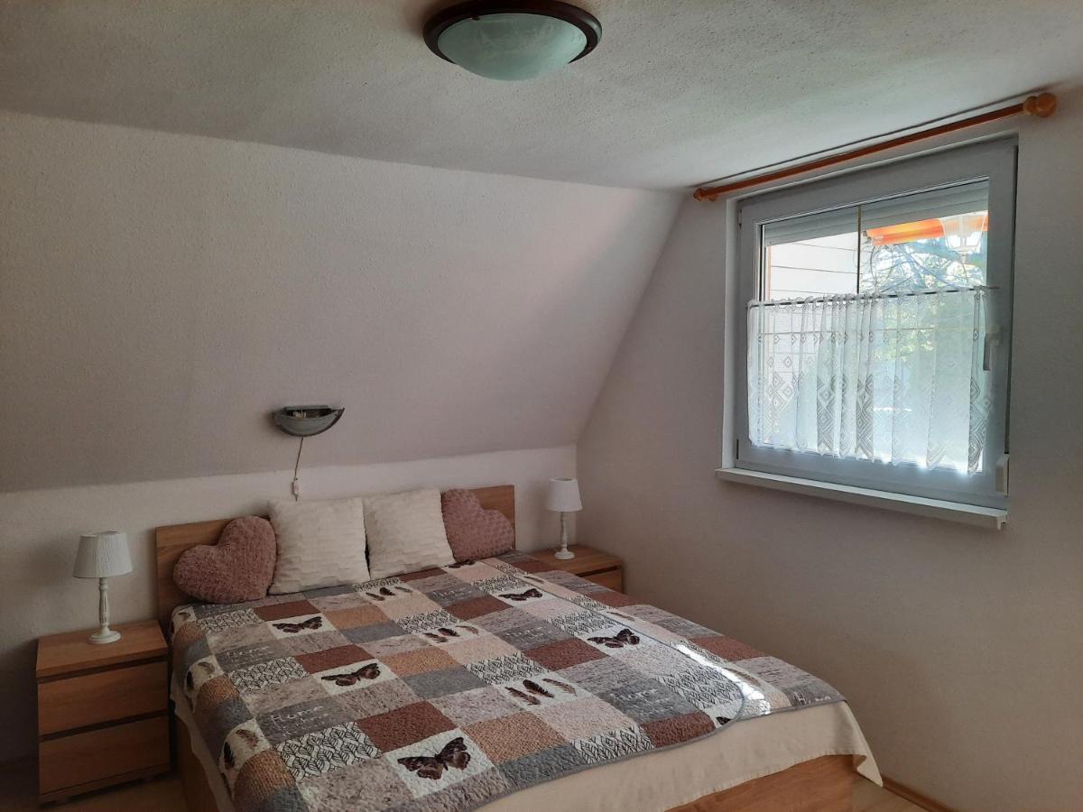 Dora Apartmanhaz Залакарос Екстериор снимка